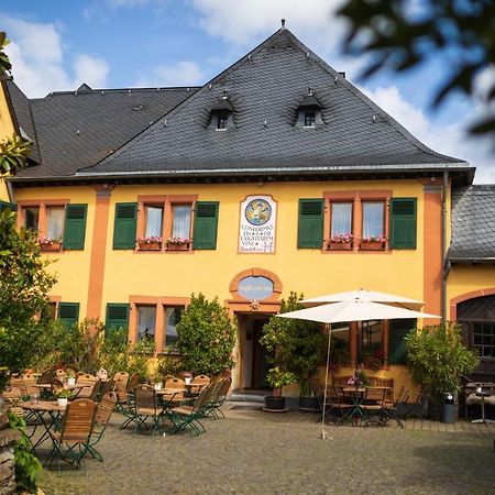 Bio-Weingut Staffelter Hof Guest House Krov Bagian luar foto